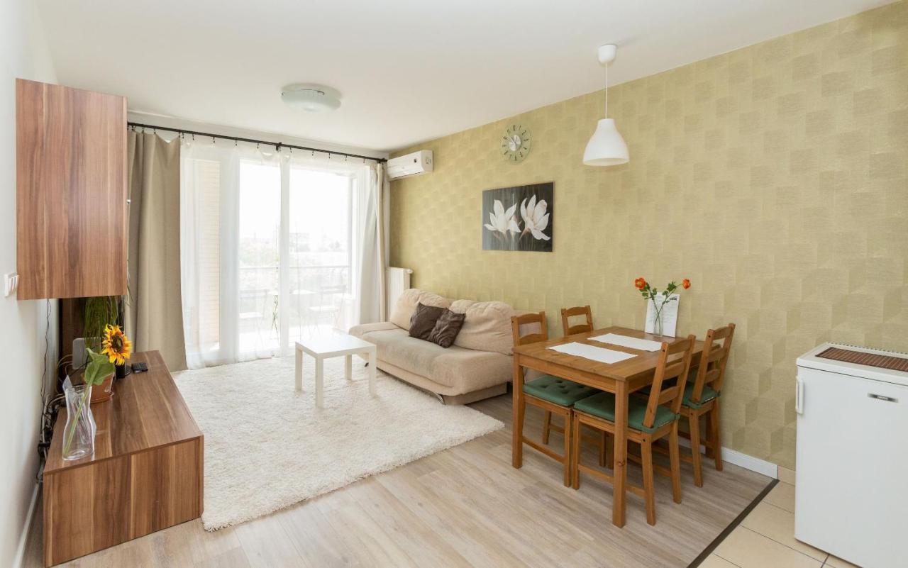 Mentha Apartments Deluxe - Mad Boedapest Buitenkant foto