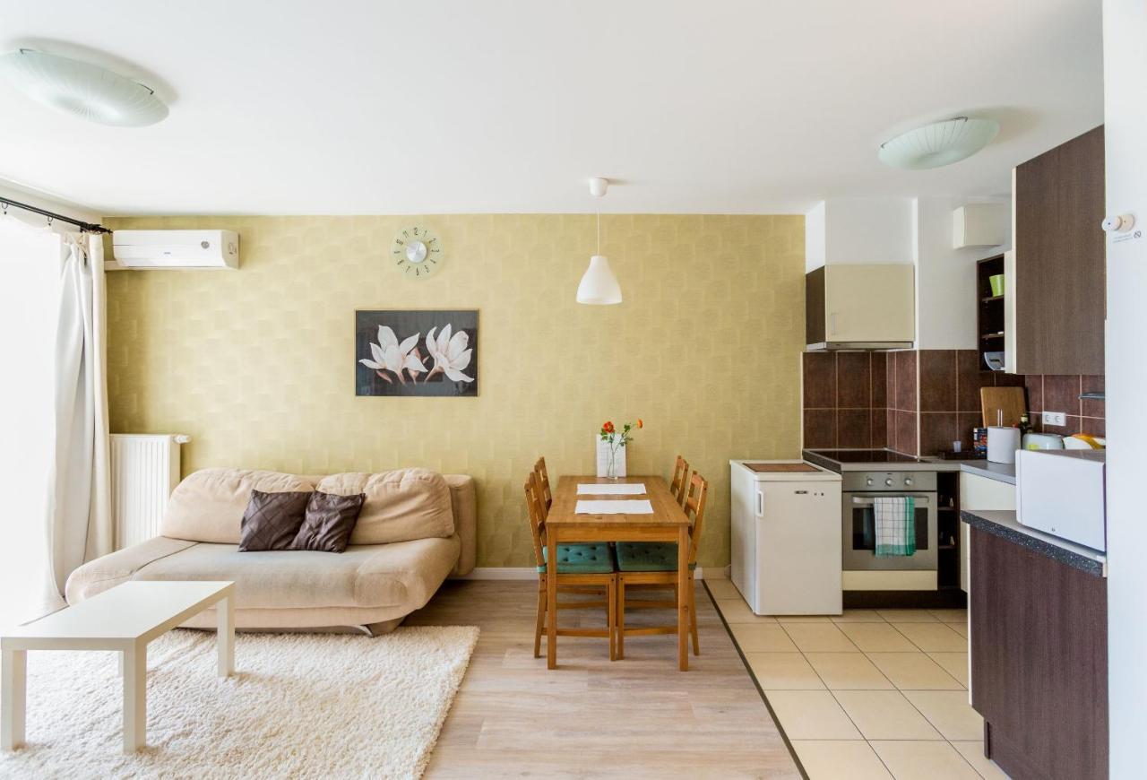 Mentha Apartments Deluxe - Mad Boedapest Buitenkant foto