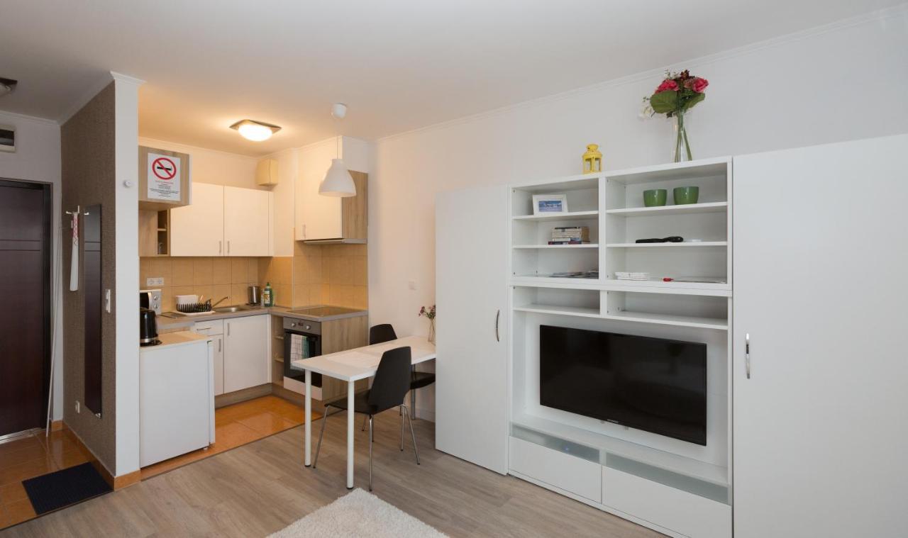 Mentha Apartments Deluxe - Mad Boedapest Buitenkant foto
