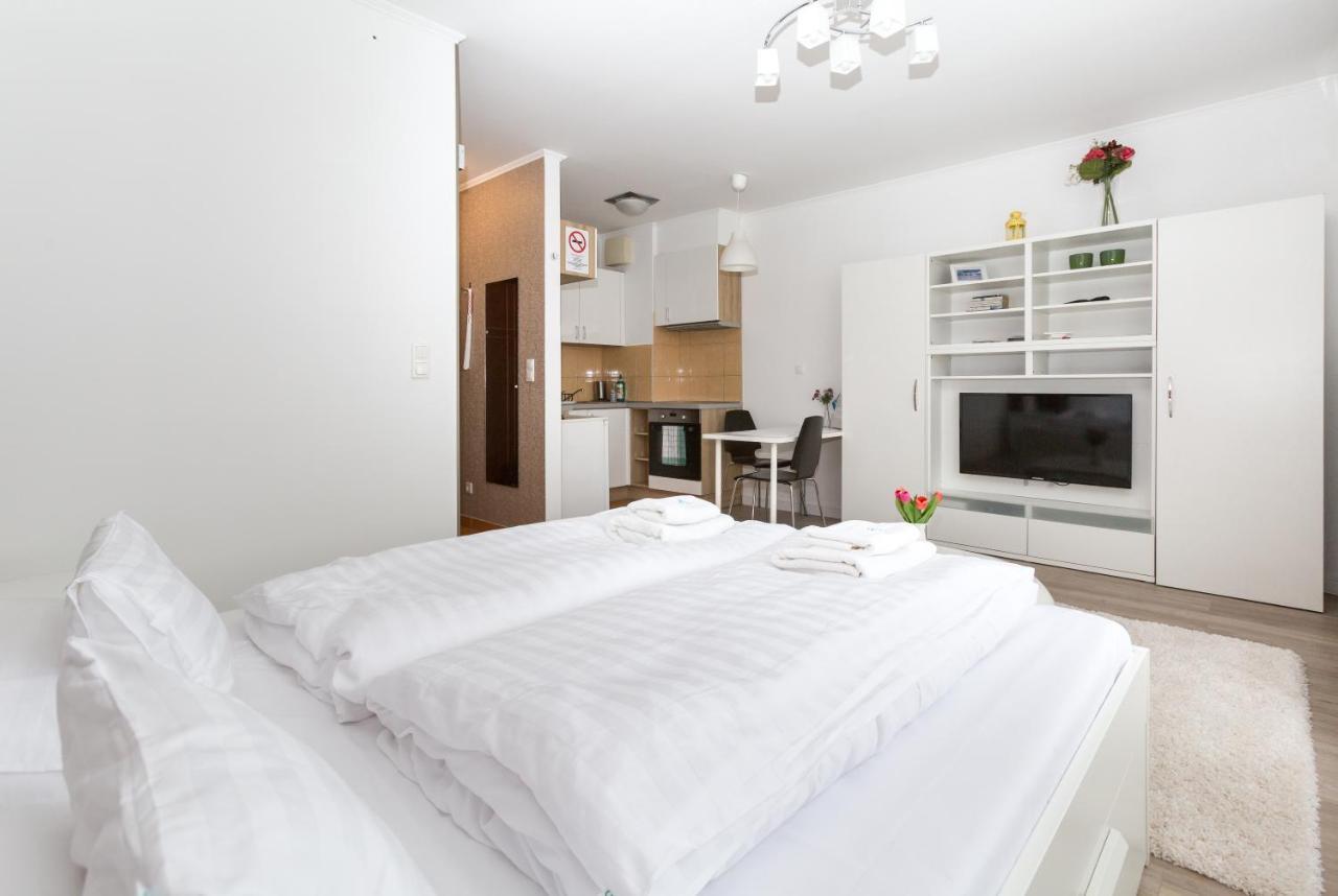 Mentha Apartments Deluxe - Mad Boedapest Buitenkant foto