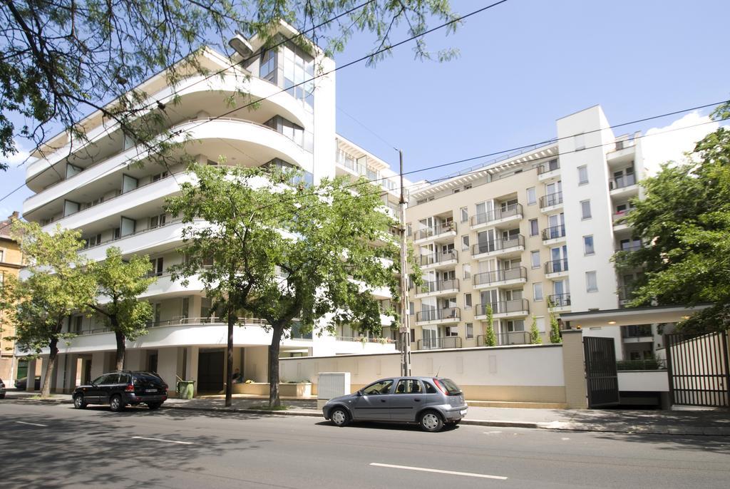 Mentha Apartments Deluxe - Mad Boedapest Buitenkant foto