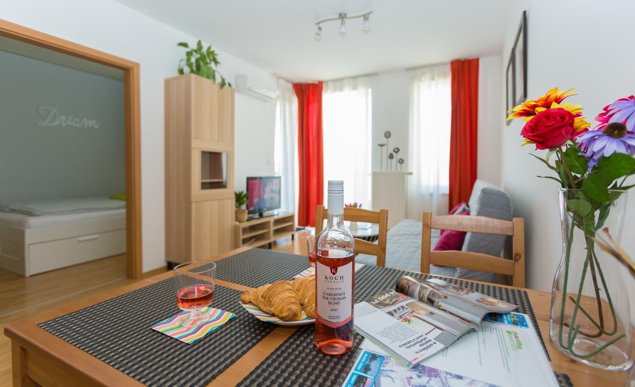 Mentha Apartments Deluxe - Mad Boedapest Buitenkant foto
